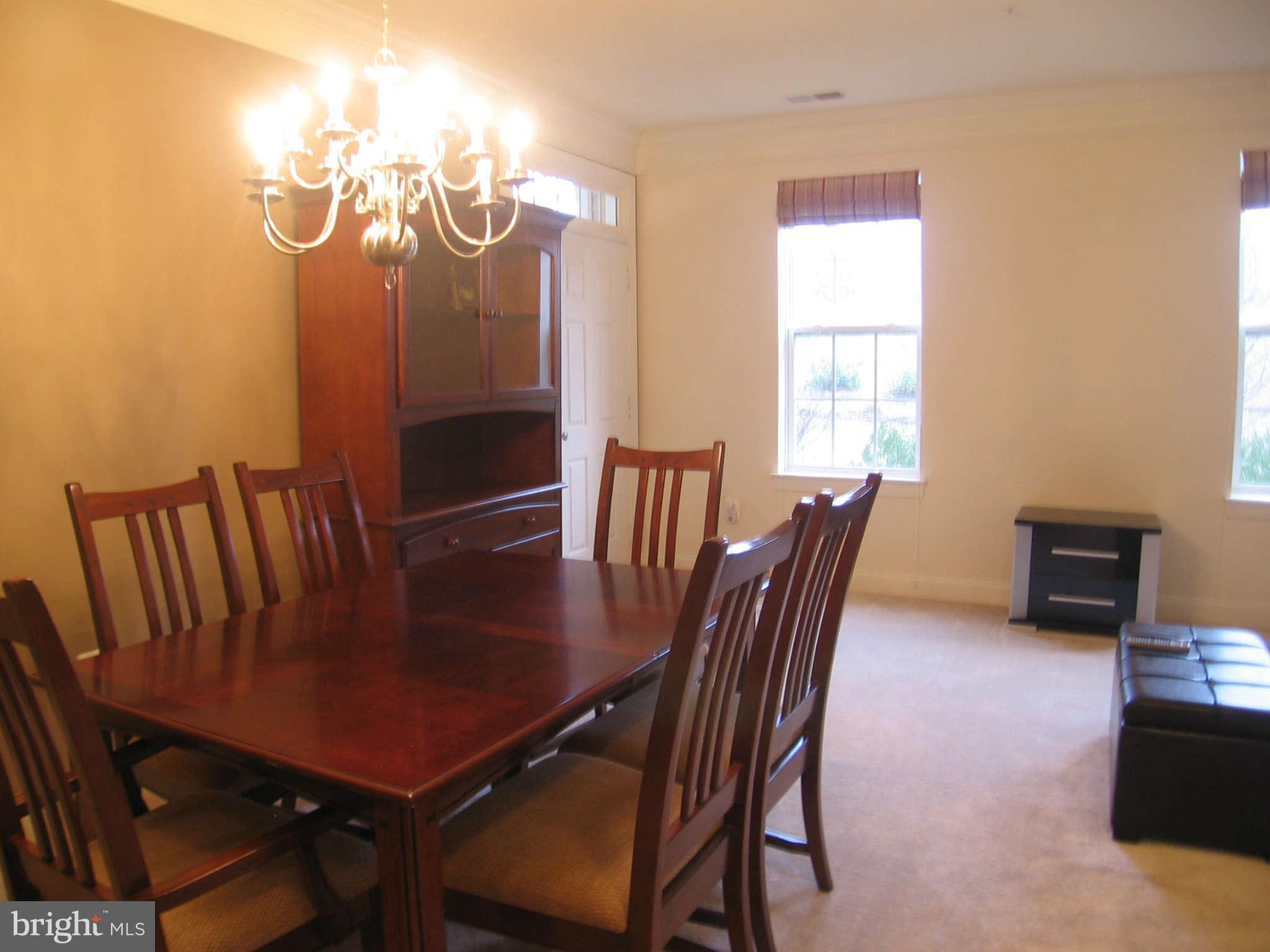 4106 Potomac Highlands Circle, Unit 3 Triangle, VA 22172 - Photo 3 of 27 Dining Room