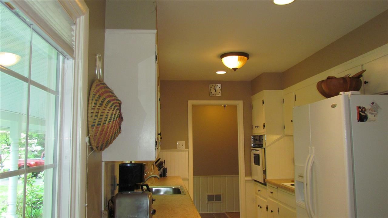 517 Dawson Road Bethlehem, NY 12054 - Photo 8 of 23 Photo 8