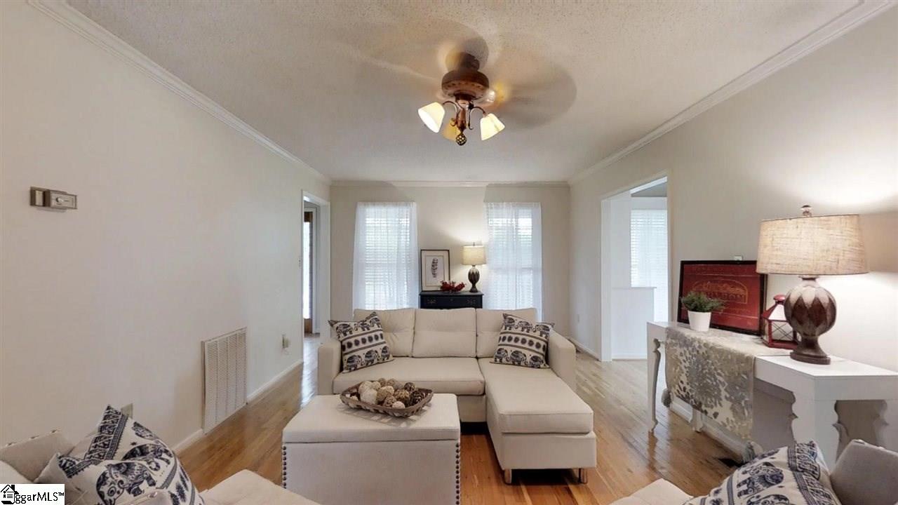 132 Harbor Street Inman, SC 29349 - Photo 5 of 36