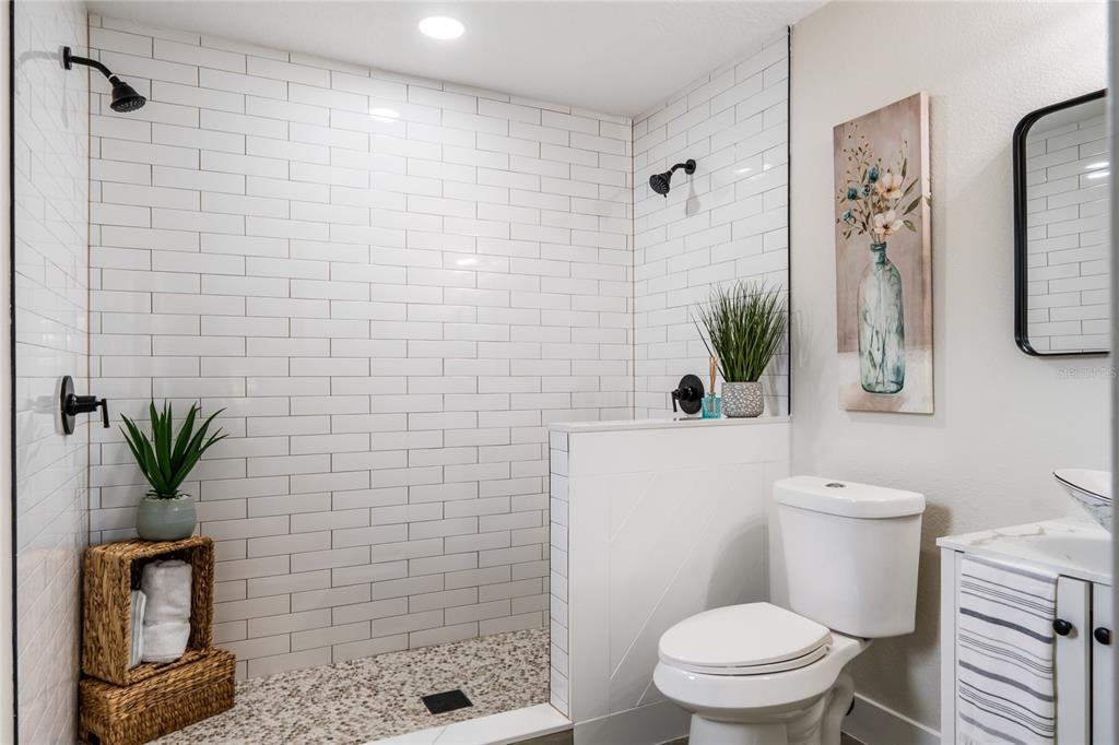 1887 Veronica Avenue Deltona, FL 32725 - Photo 13 of 32