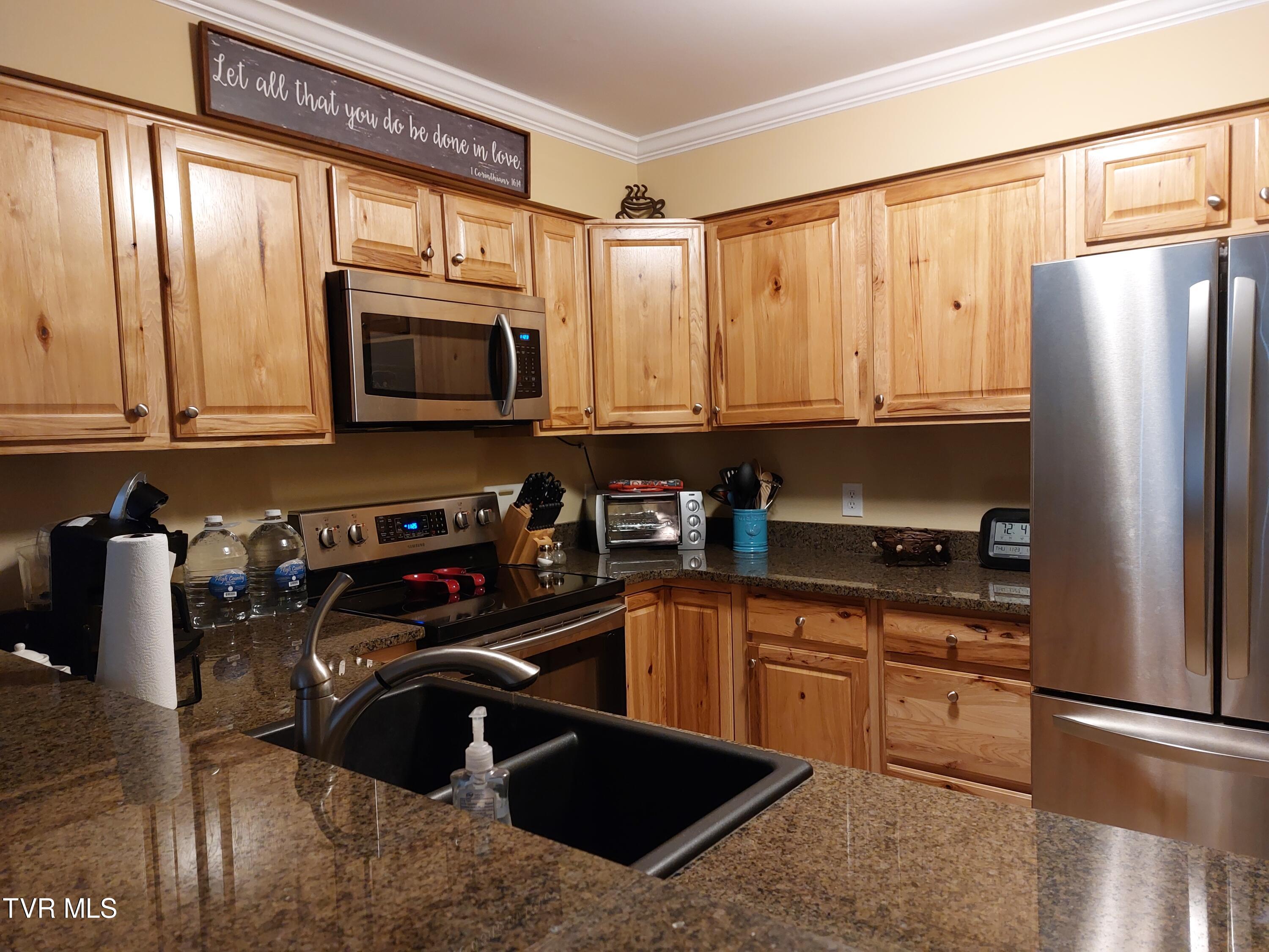 301 Pinnacle Inn Road, Unit 2209 Beech Mountain, NC 28604 - Photo 11 of 17 20230112_112331