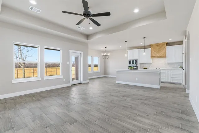 $325,000 | 494 Cumberland Trail, Jacksboro, TX 76458