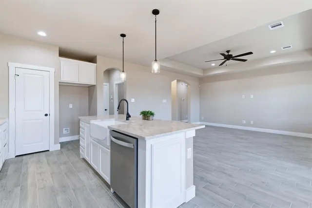 $325,000 | 494 Cumberland Trail, Jacksboro, TX 76458