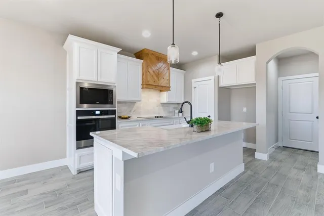 $325,000 | 494 Cumberland Trail, Jacksboro, TX 76458