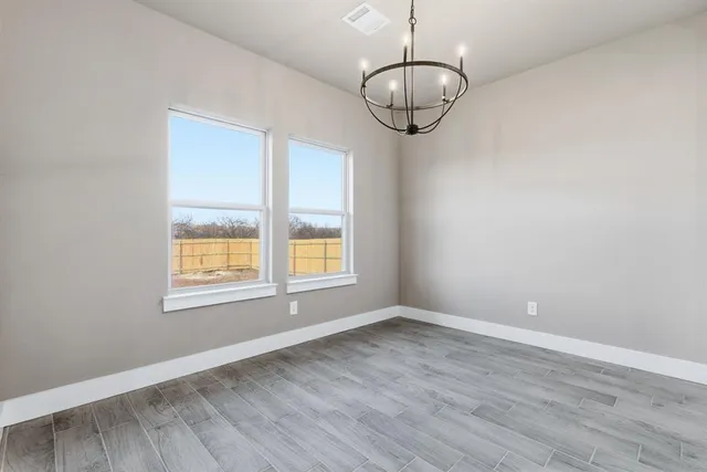 $325,000 | 494 Cumberland Trail, Jacksboro, TX 76458