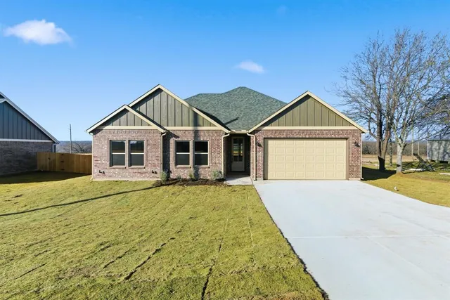 $325,000 | 494 Cumberland Trail, Jacksboro, TX 76458