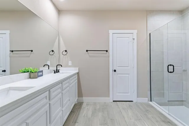 $325,000 | 494 Cumberland Trail, Jacksboro, TX 76458