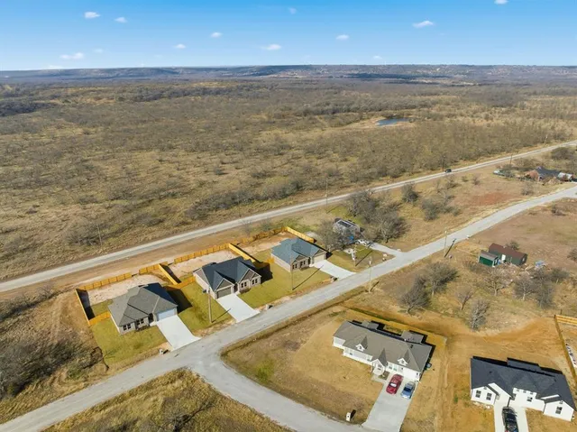 $325,000 | 494 Cumberland Trail, Jacksboro, TX 76458