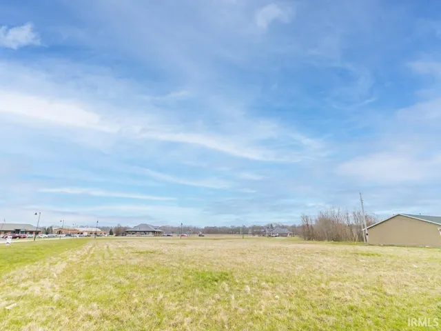 $250,000 | 5 North Memorial Drive, New Castle, IN 47362