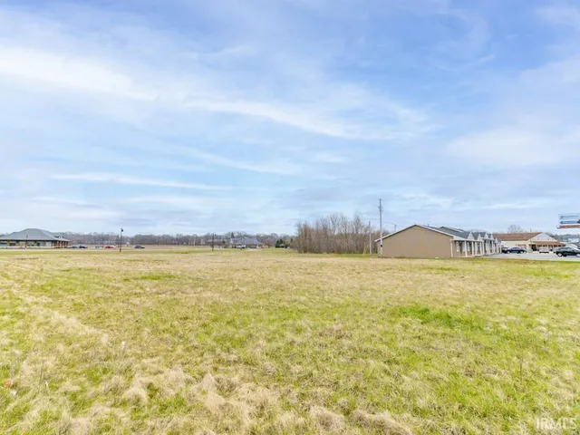 $250,000 | 5 North Memorial Drive, New Castle, IN 47362