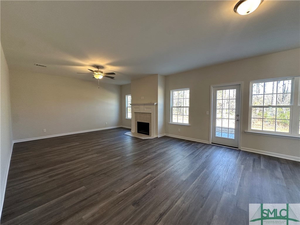 178 Renwick Loop Hinesville, GA 31313 - Photo 3 of 16 Gallery Image 3