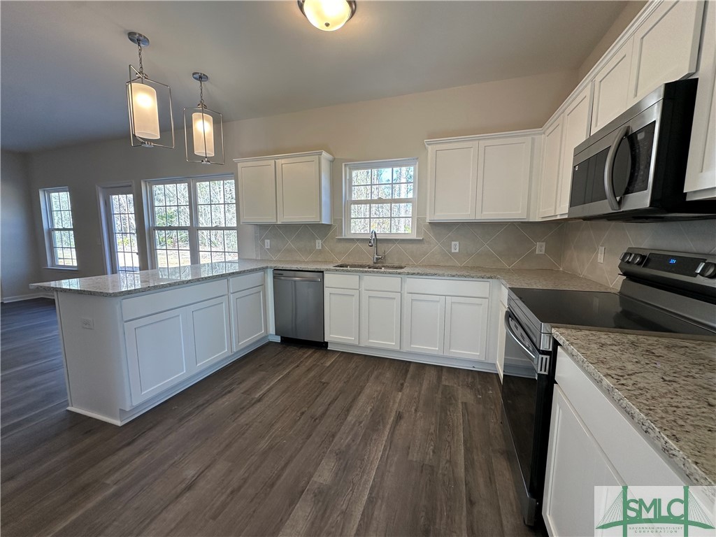 178 Renwick Loop Hinesville, GA 31313 - Photo 5 of 16 Gallery Image 5