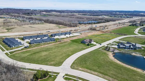 $70,000 | 493 North Country, Fond du Lac, WI 54935