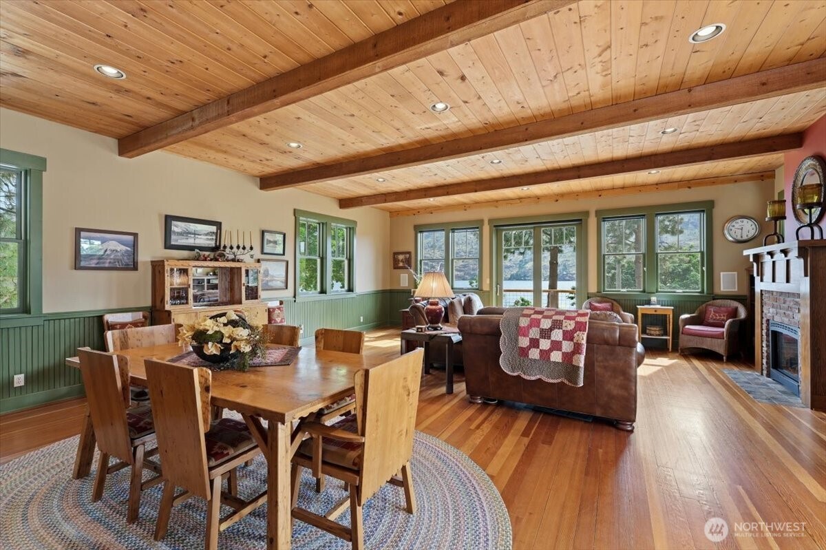 15137 South Lakeshore Road Chelan, WA 98816 - Photo 18 of 40