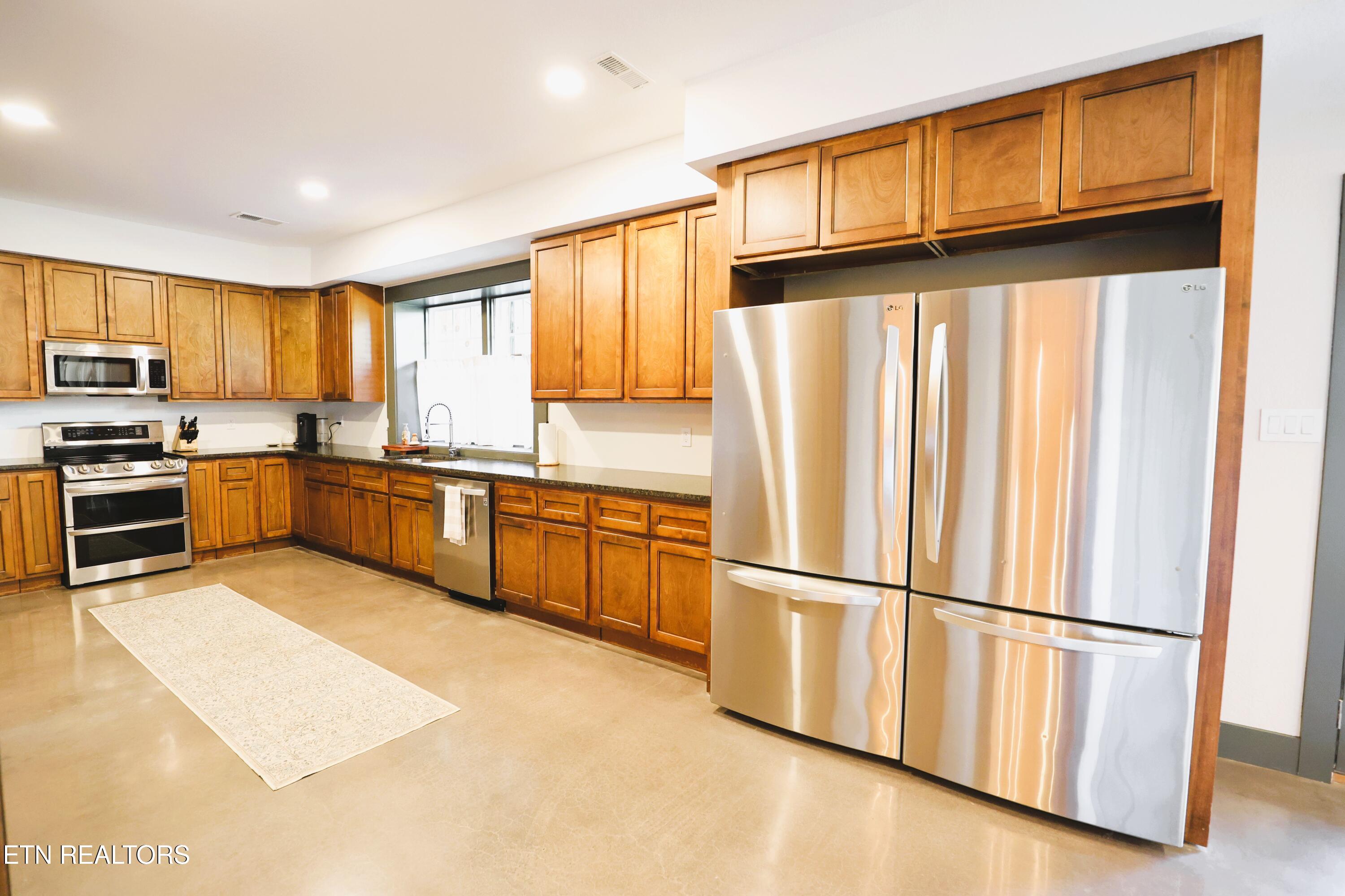 2829 Spruce Hill Road Louisville, TN 37777 - Photo 29 of 51 BK1A7927