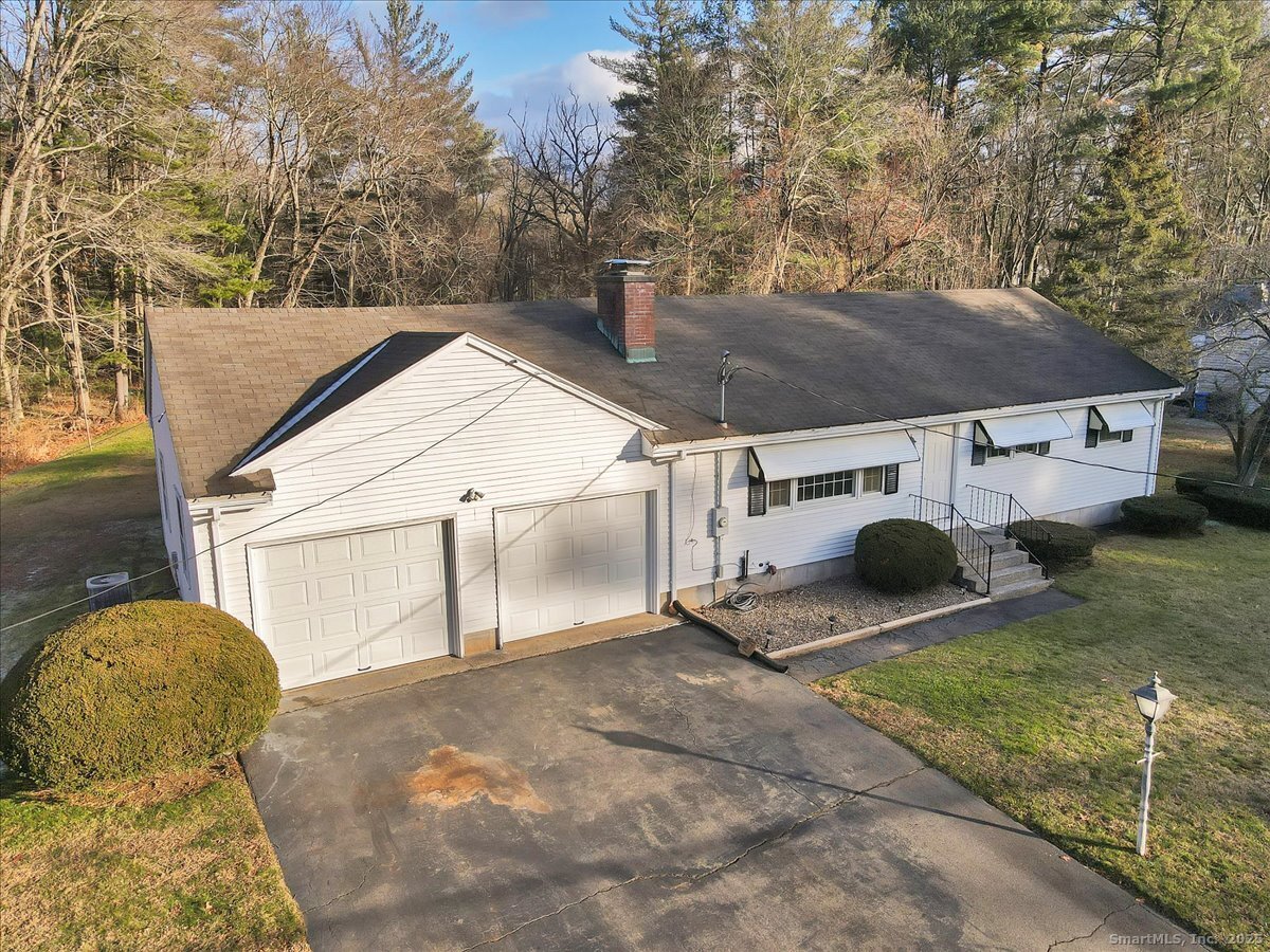 151 Diana Road Southington, CT 06479 - Photo 11 of 40