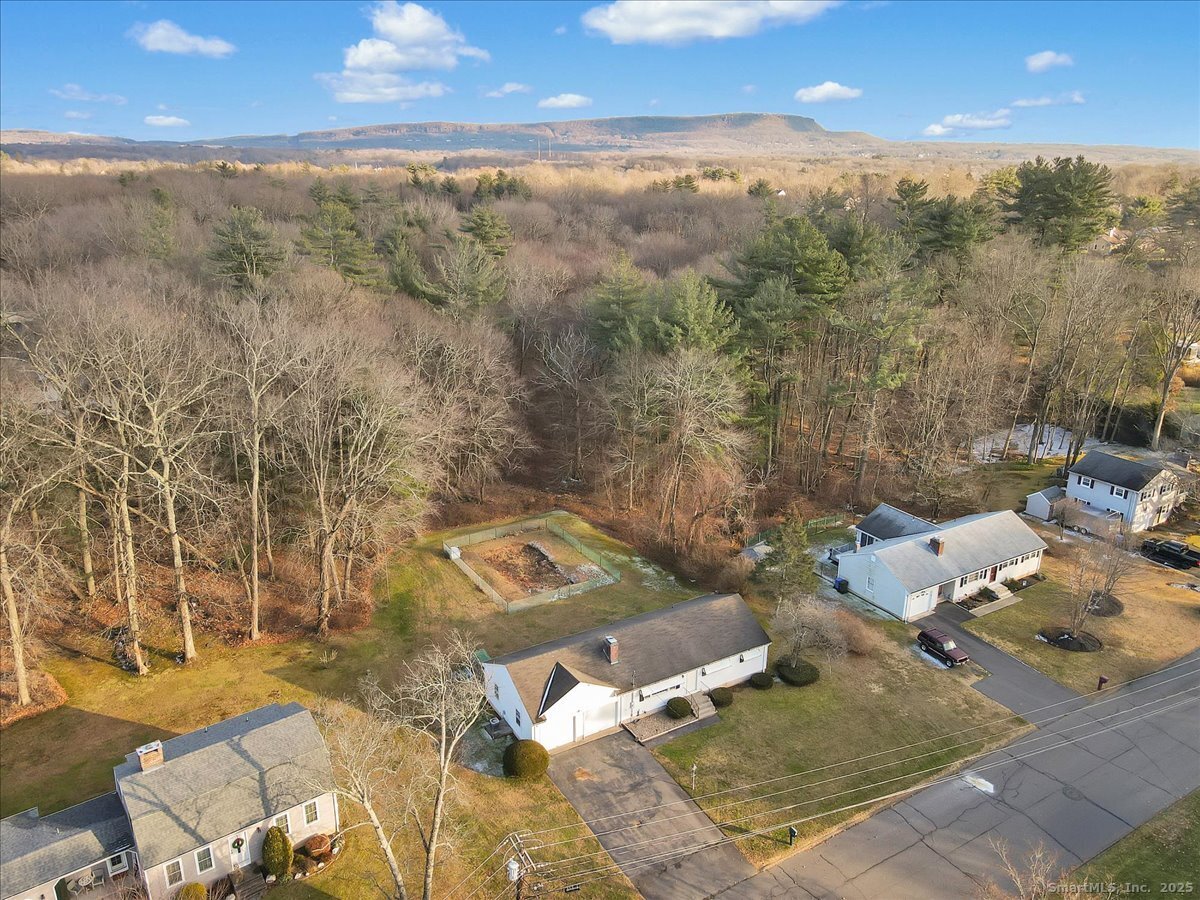 151 Diana Road Southington, CT 06479 - Photo 12 of 40