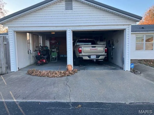 $265,000 | 36180 Highway 25, Malden, MO 63863