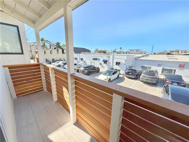 $3,900,000 | 825 Manhattan Avenue, Hermosa Beach, CA 90254