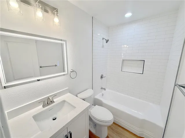 $3,900,000 | 825 Manhattan Avenue, Hermosa Beach, CA 90254