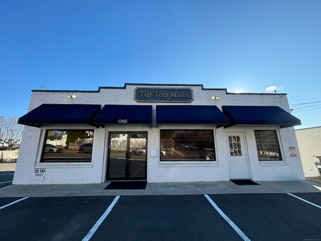 $1,400,000 | 1 Havemeyer Lane, Greenwich, CT 06870