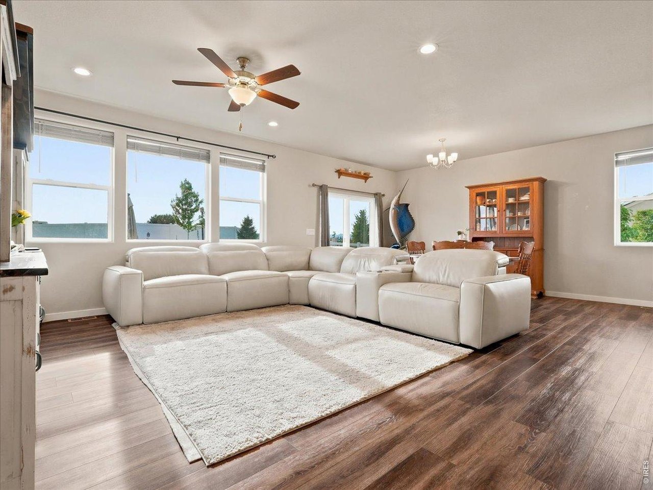 2550 Doe Rdg Way Johnstown, CO 80534 - Photo 16 of 49