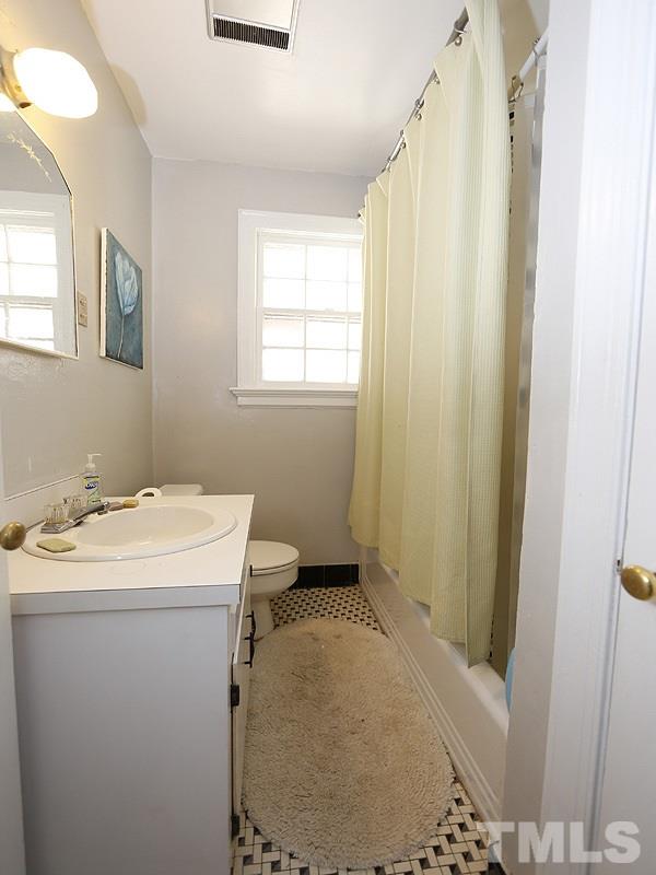 2613 Van Dyke Avenue Raleigh, NC 27607 - Photo 17 of 24