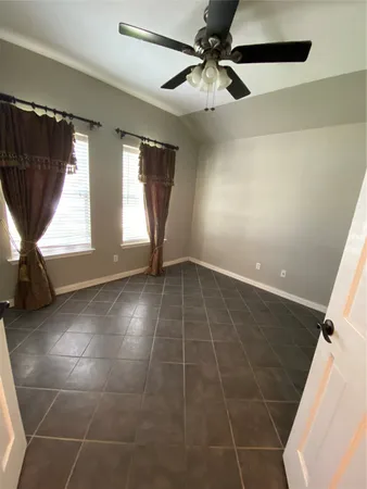 $2,100 | 1404 Terra Street, Round Rock, TX 78665