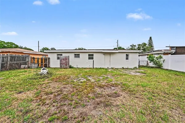 $1,750 | 5015 South 86th Street, Tampa, FL 33619