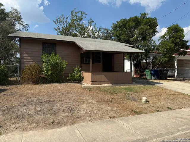 $950 | 3003 Venus Street, San Antonio, TX 78226