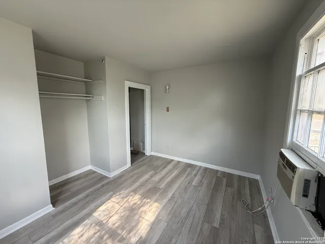 $950 | 3003 Venus Street, San Antonio, TX 78226