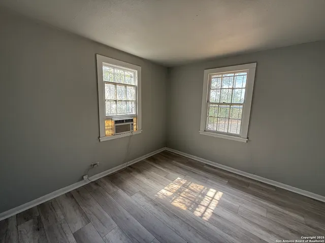 $950 | 3003 Venus Street, San Antonio, TX 78226