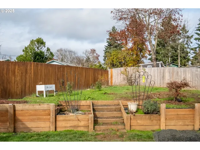 $415,000 | 213 Northwest Lalack Court, Dallas, OR 97338