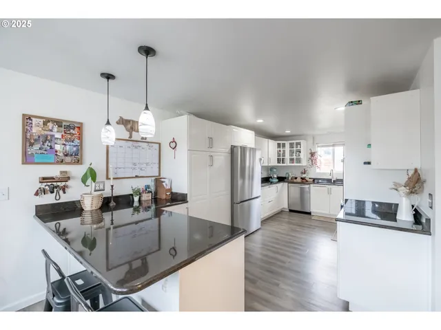 $415,000 | 213 Northwest Lalack Court, Dallas, OR 97338