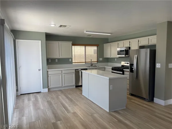 $2,395 | 5848 Red Dawn Street, North Las Vegas, NV 89031