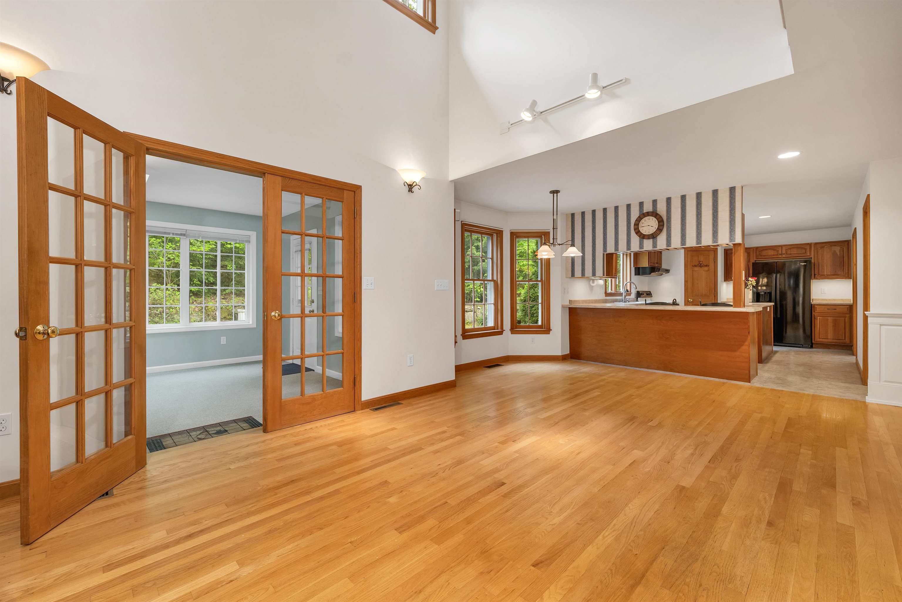 9 Wildwood Road Auburn, NH 03032 - Photo 12 of 40