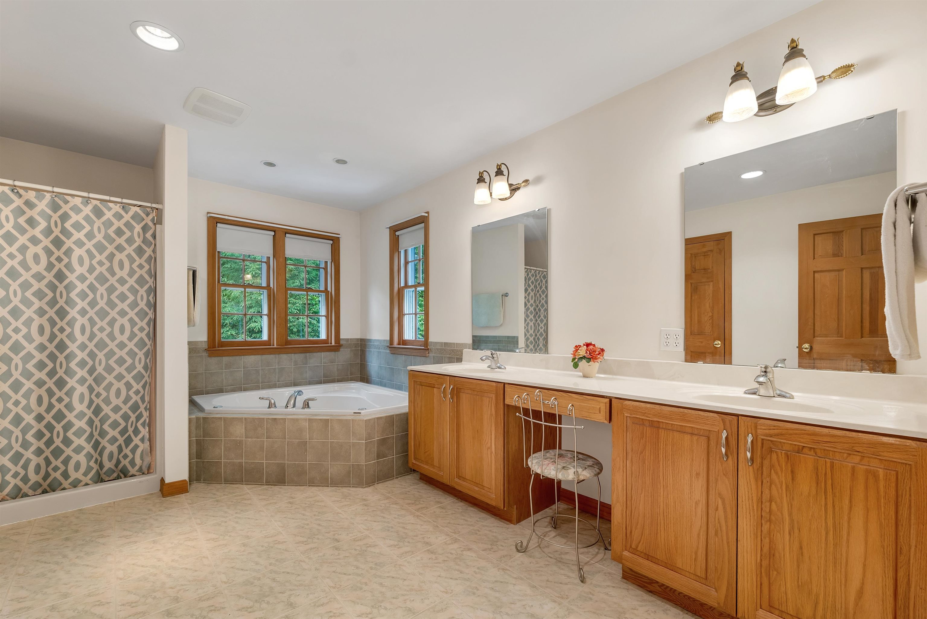 9 Wildwood Road Auburn, NH 03032 - Photo 23 of 40