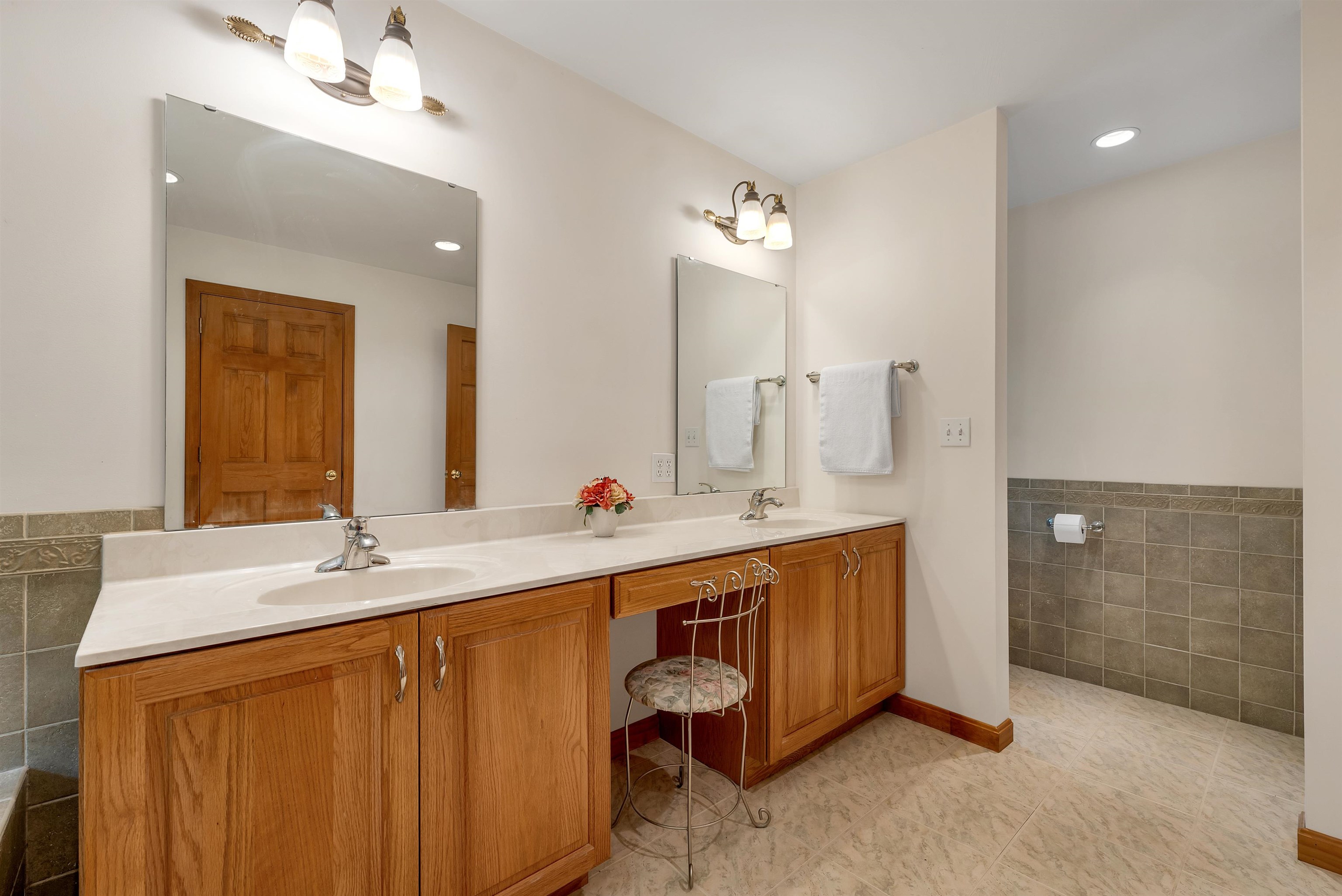 9 Wildwood Road Auburn, NH 03032 - Photo 24 of 40