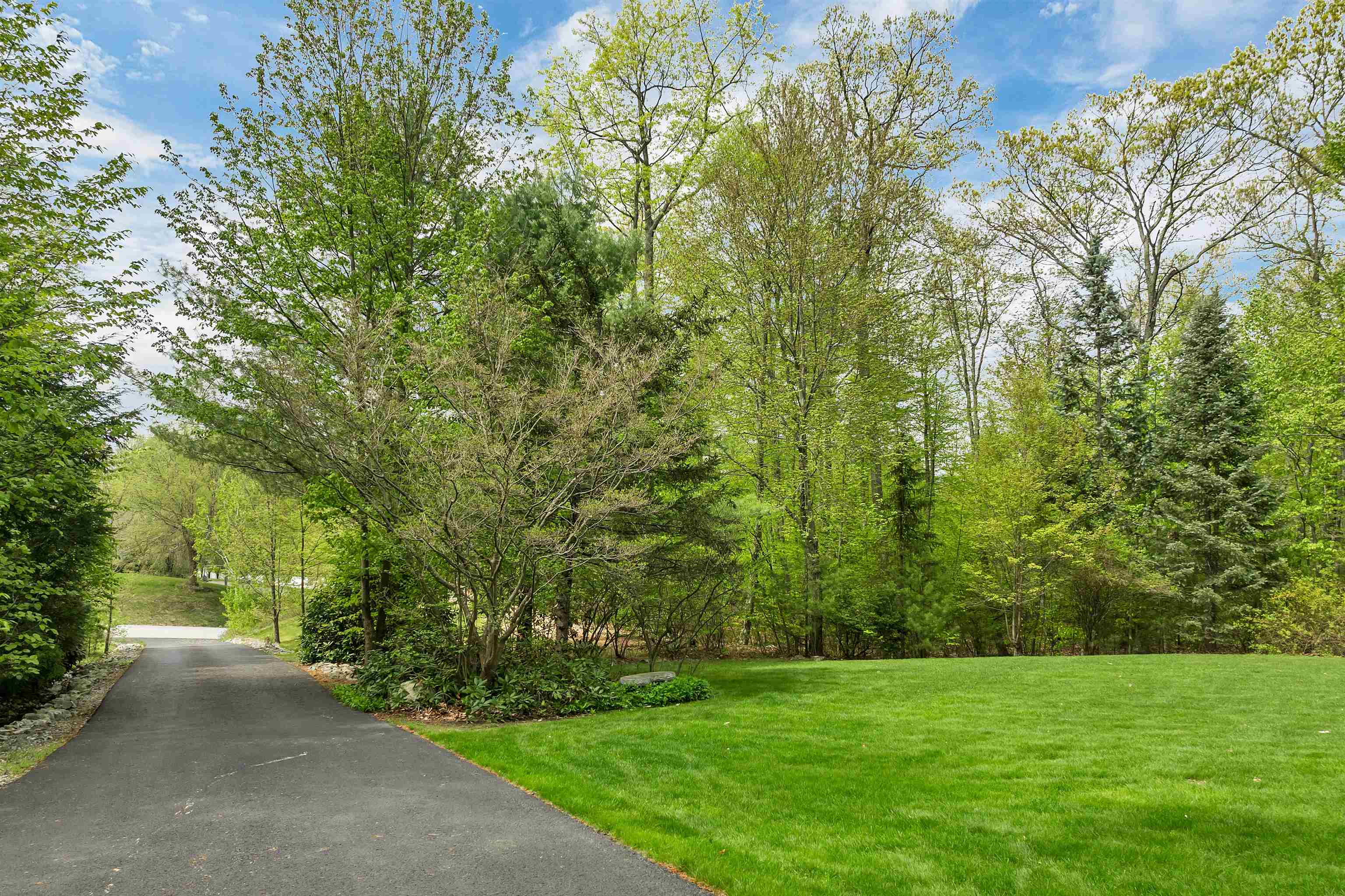 9 Wildwood Road Auburn, NH 03032 - Photo 33 of 40