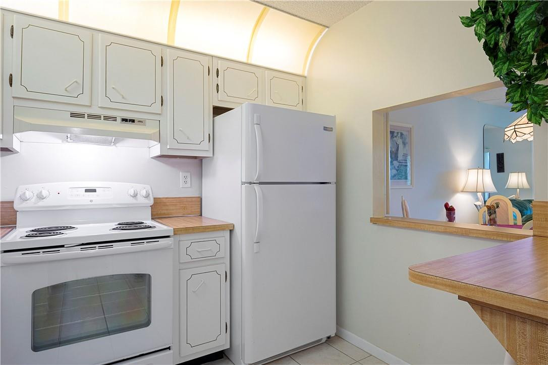 9233 Southwest 8th Street, Unit 220 Boca Raton, FL 33428 - Photo 5 of 25 Photo 5