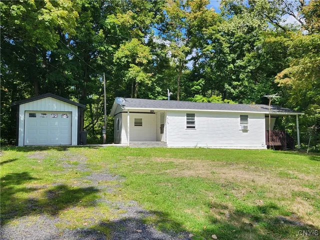 $90,000 | 515 Victory Road, Victory, NY 13143