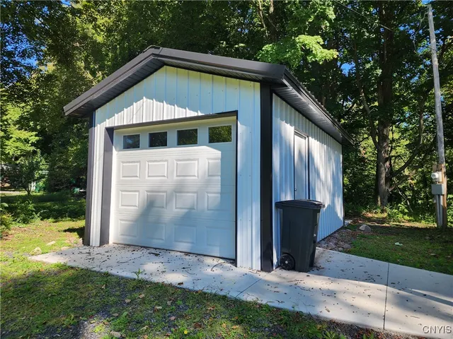 $90,000 | 515 Victory Road, Victory, NY 13143