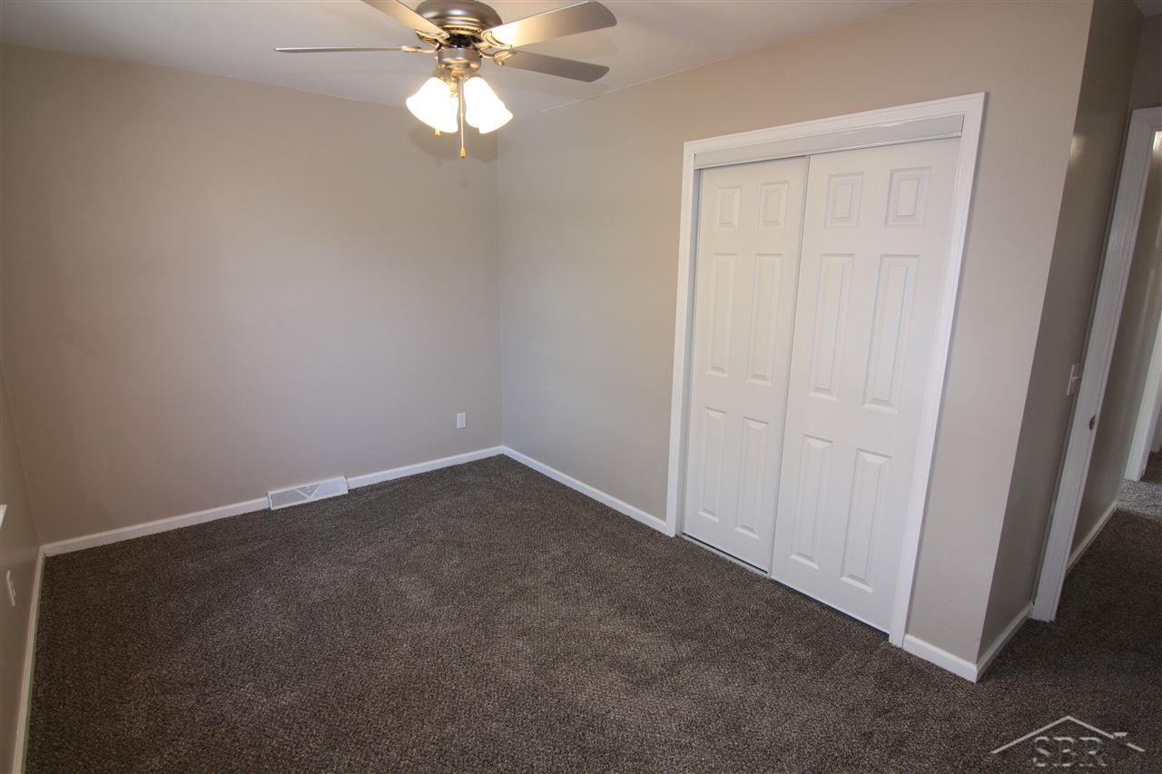 2465 Hemmeter Road Saginaw, MI 48603 - Photo 11 of 22 50035386-10.JPG