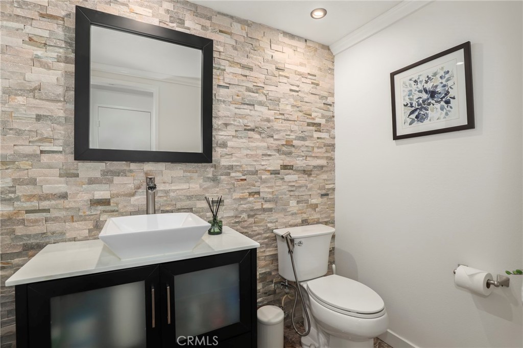 20604 Lemmer Street Chatsworth, CA 91311 - Photo 32 of 48