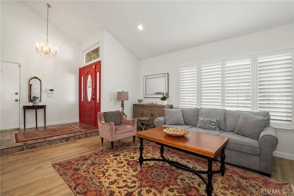 20604 Lemmer Street Chatsworth, CA 91311 - Photo 5 of 48