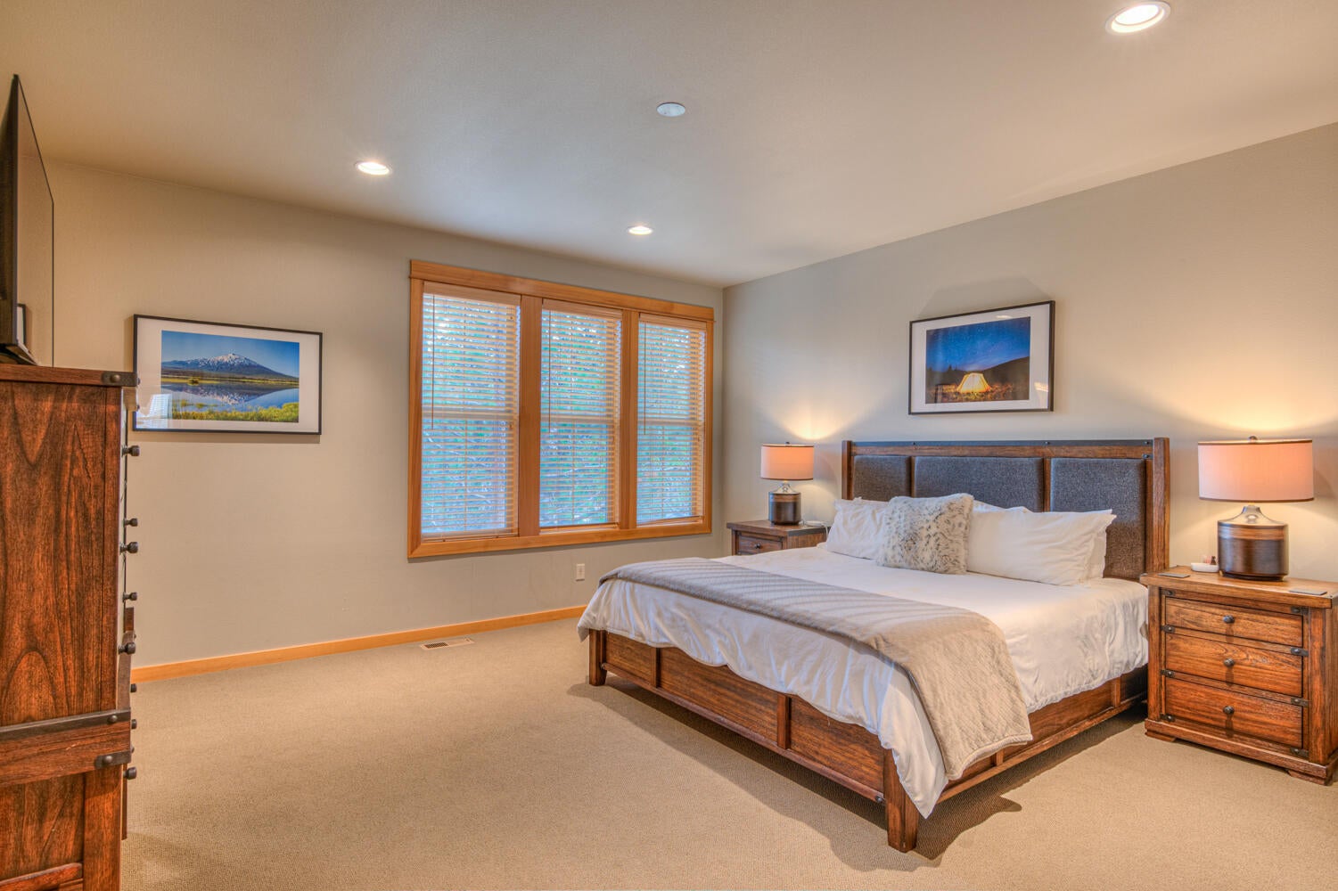 57135 Evergreen Loop Sunriver, OR 97707 - Photo 12 of 24 57135 Evergreen Loop, Bend, OR - 16