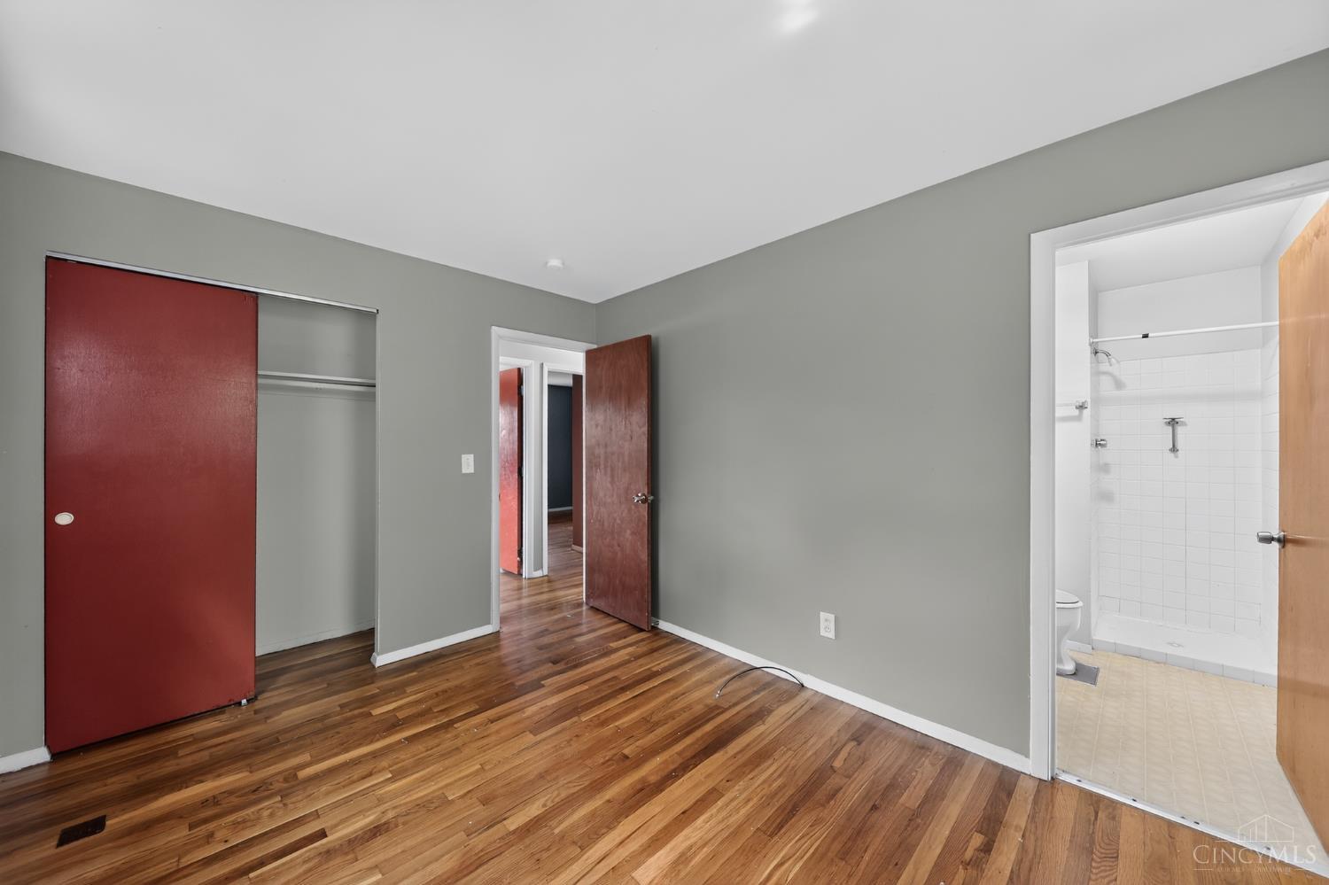 9192 Pippin Road Cincinnati, OH 45231 - Photo 15 of 30