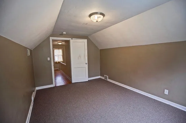 $240,000 | 1964 4th Street East, St. Paul, MN 55119