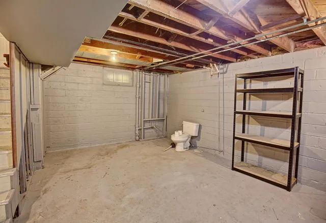 $240,000 | 1964 4th Street East, St. Paul, MN 55119