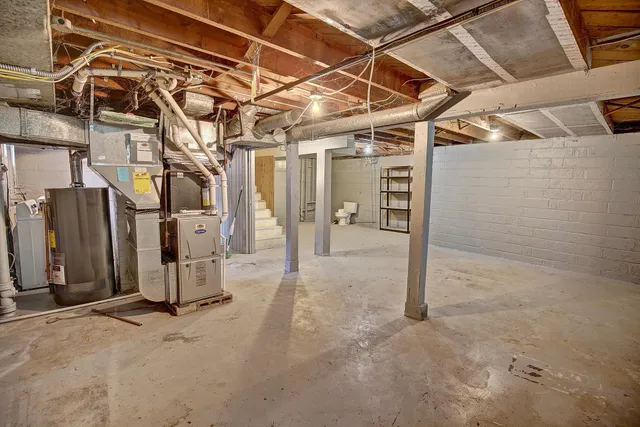 $240,000 | 1964 4th Street East, St. Paul, MN 55119